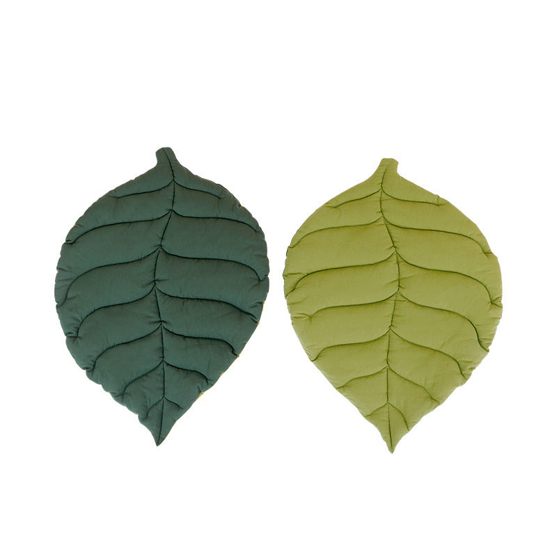 Leaf-Shaped Soft Bed Mat